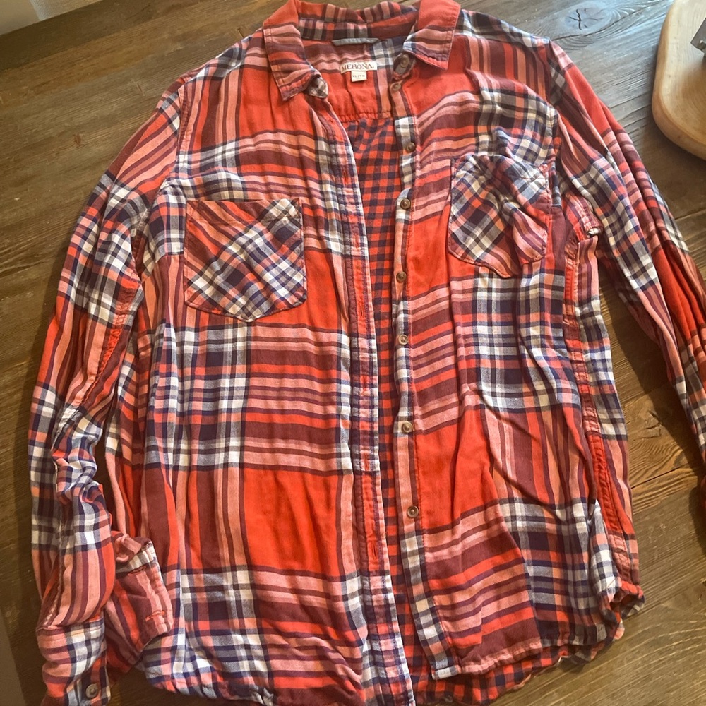 Plaid/Flannel Button Up